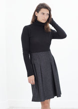 Load image into Gallery viewer, Pieghe Skirt
