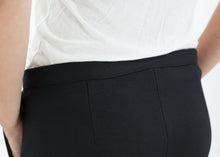 Load image into Gallery viewer, Side Zip Slim Pant in Black
